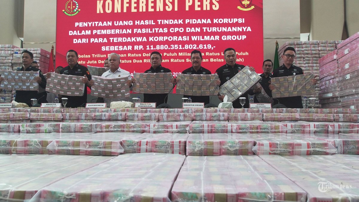 Dari Rp11,8 Triliun Uang Sitaan Korupsi CPO, Kejagung Cuma Pamerkan Rp2 Triliun Saja, Ini Alasannya