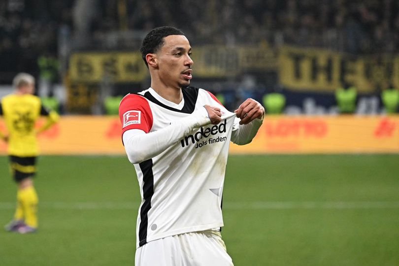 Manchester United Ajak Eintracht Frankfurt 'Tukar Tambah' untuk Hugo Ekitike