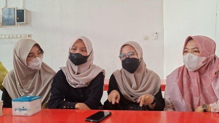 Skandal Gaji Guru di Bekasi: Dipotong Rp700 Ribu, Tak Ada BPJS dan Slip Gaji
