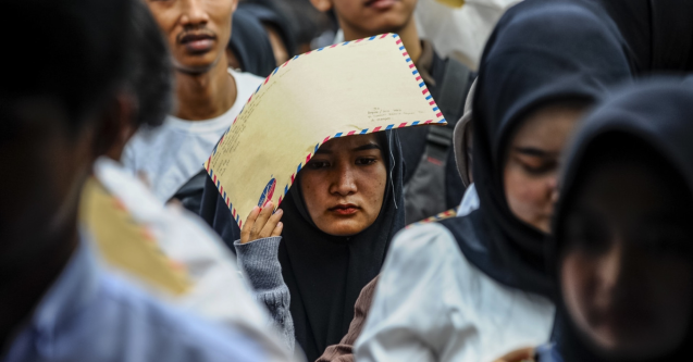 Riset LPEM UI: Ekonomi Indonesia Melambat, 7 Juta Orang Menganggur