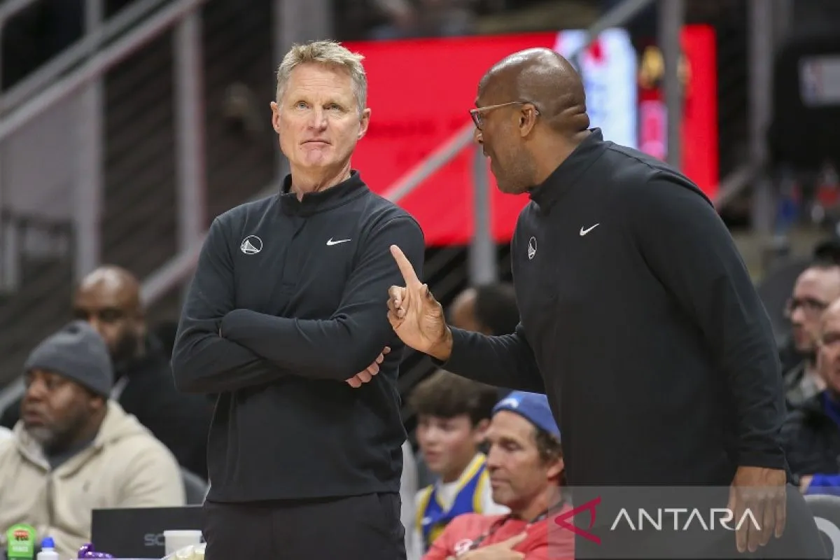 Setelah pecat Thibodeau, Knicks bidik Mike Brown dan Taylor Jenkins