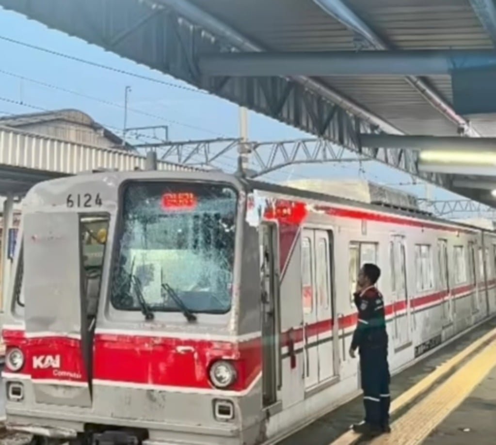 3 Orang Jadi Korban Kecelakaan KRL Vs Truk di Tangerang