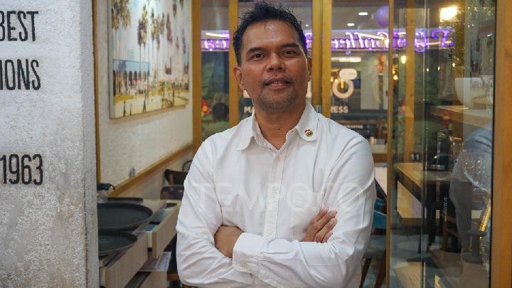 Wawancara Ketua Federasi Hoki Es Indonesia Ronald Situmeang