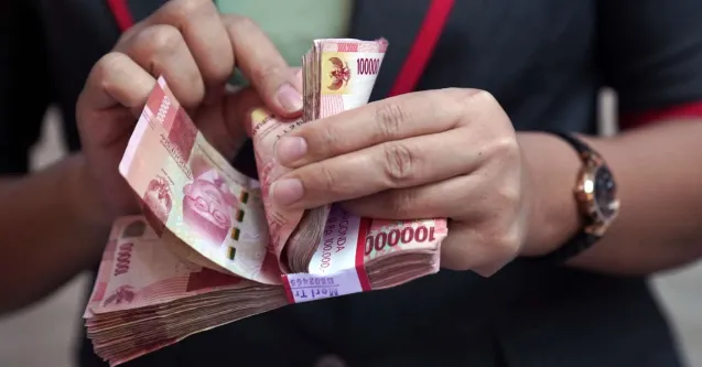 Analis: Kepercayaan Investor Berkurang, Rupiah Bisa Anjlok ke Rp17 Ribu