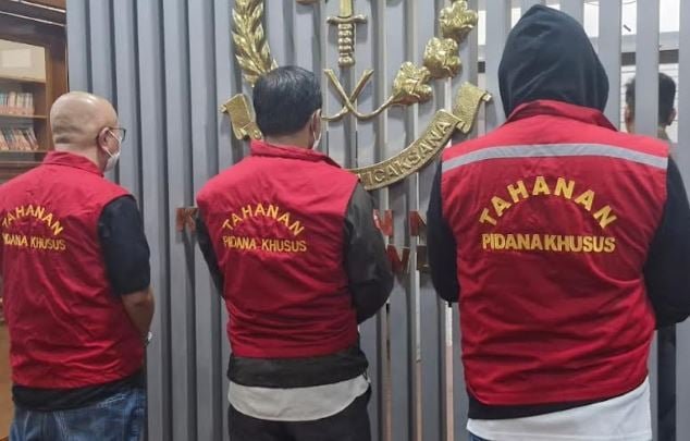 3 Eks Dirut BUMD Bandung jadi Tersangka Korupsi Pengadaan Barang Rp86 Miliar