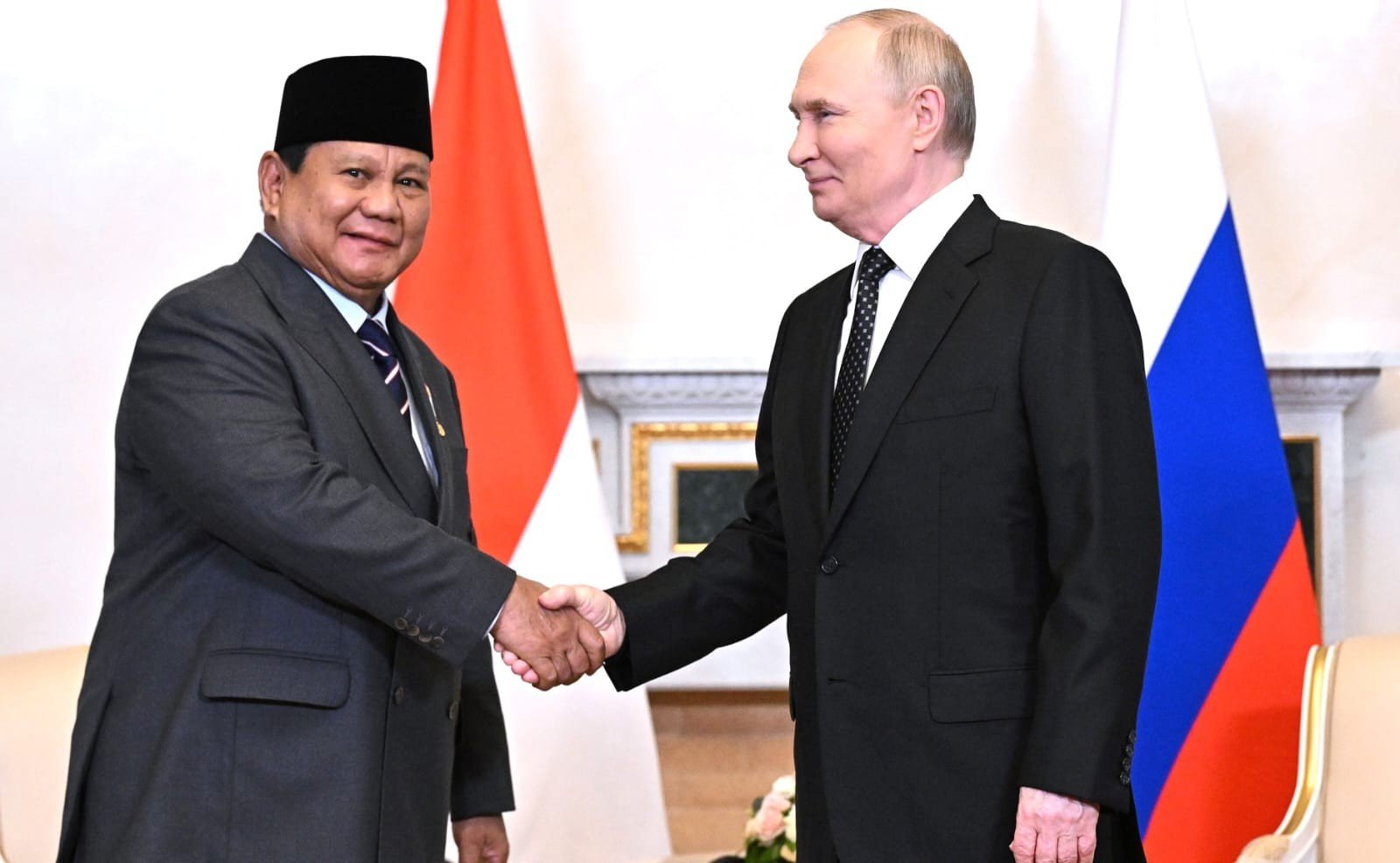 Putin Ajak Prabowo Kerja Sama Energi Nuklir untuk Tujuan Damai