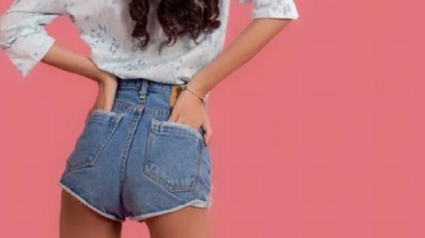 Bokong Hitam Bikin Gak Pede, Ini 5 Cara Mudah Memutihkannya! 