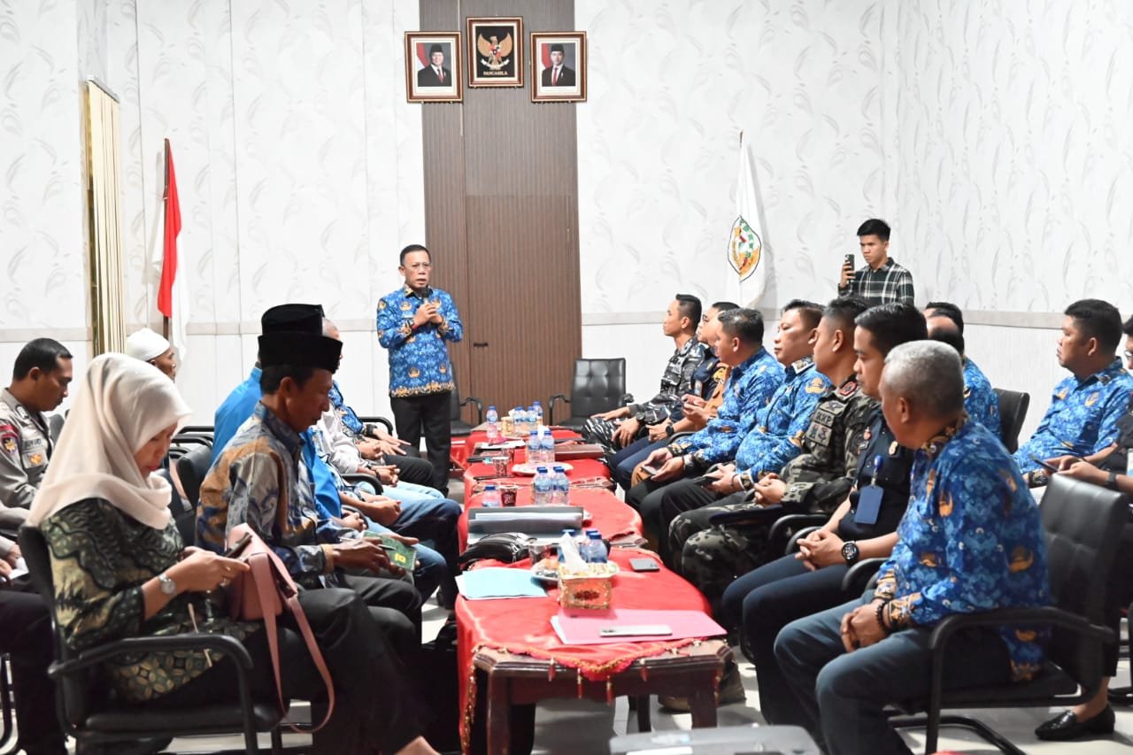 Bupati Tapteng Ajak Diskusi Para Stakeholder Hadapi Illegal Fishing