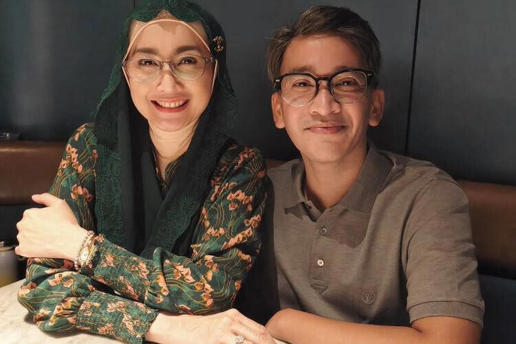 Ruben Onsu Unggah Foto Bersama Desy Ratnasari, Warganet Penasaran dengan Hubungan Mereka