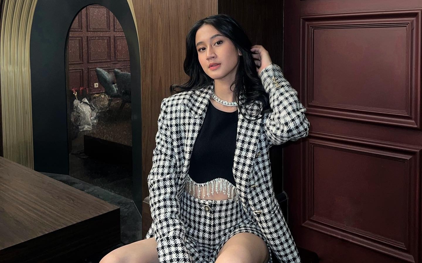 Keisya Levronka dan Petaka Pencarian Misterius Sosok Ibu