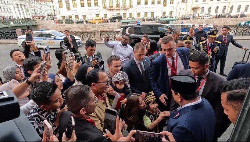 Momen Menggemaskan di Rusia: Bocah Diaspora Minta Lego ke Presiden Prabowo