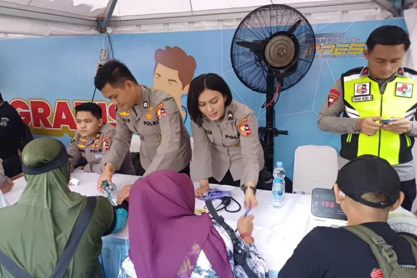 HUT Bhayangkara di CFD Disemarakkan Pemeriksaan Kesehatan hingga Hiburan Rakyat