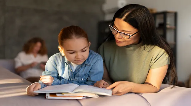Cara Mengembangkan Minat Baca pada Anak Demi Mengasah Nalar Kritis