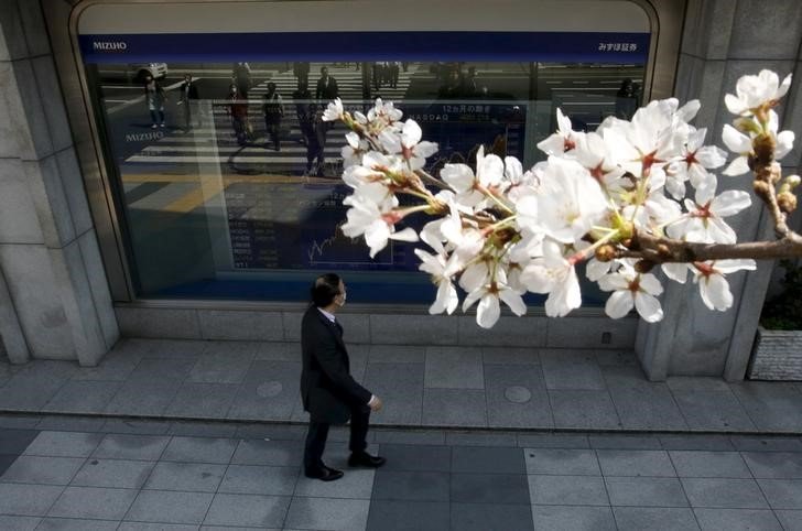 Saham Jepang turun pada penutupan perdagangan; Nikkei 225 turun 0,01%