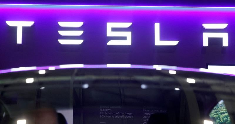 Badan keselamatan otomotif AS meninjau jawaban Tesla terkait rencana penggunaan robotaxi